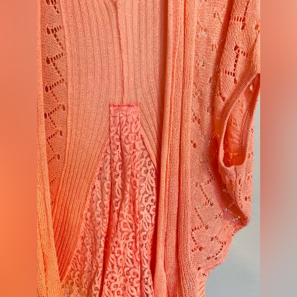 Top - Picture 2 of 5